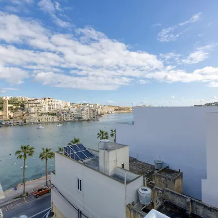 Daire Penthouse, Seaview, Beautiful 2br 4 Marsaskala