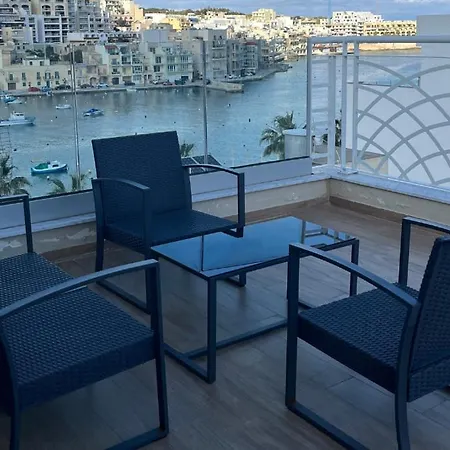 Daire Penthouse, Seaview, Beautiful 2br 4 *