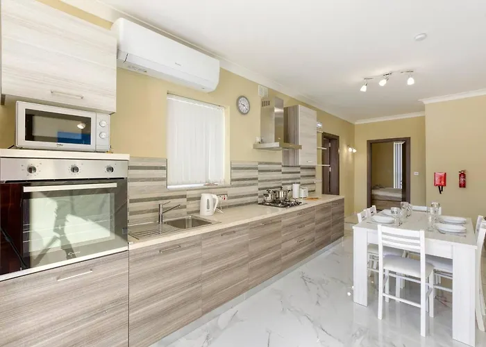 Appartement Penthouse, Seaview, Beautiful 2br 4