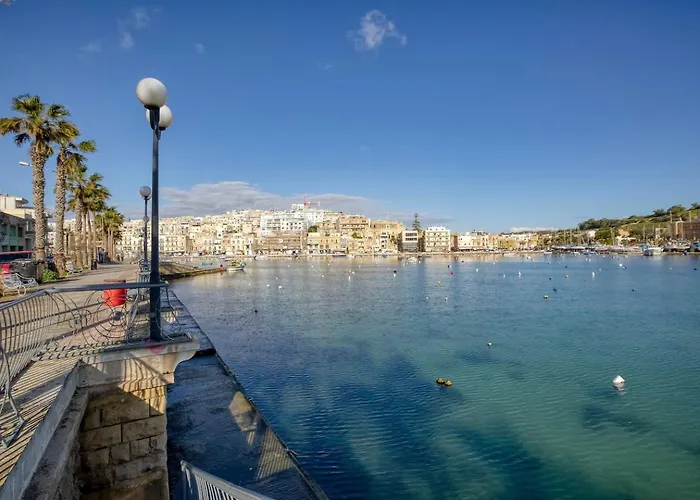 Penthouse, Seaview, Beautiful 2br 4 * Marsaskala