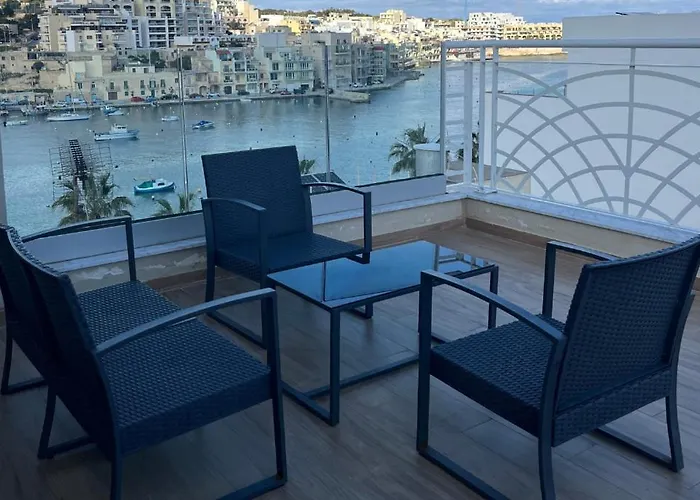 Appartement Penthouse, Seaview, Beautiful 2br 4 *